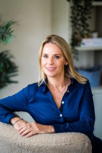 Victoria Robinson
